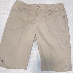 Tan Bermuda shorts